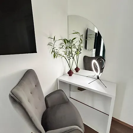 Lirica Apartmán *